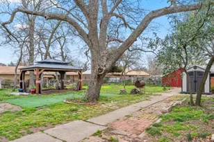 501 E 6th St, Cameron, TX 76520 - Photo 7