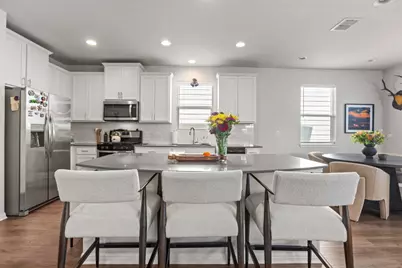 10029 Dawn Pearl Drive, Austin, TX 78748 - Photo 5