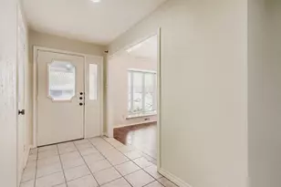 10705 Pinehurst Dr, Austin, TX 78747 - Photo 5