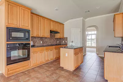 104 S Buckboard, Liberty Hill, TX 78642 - Photo 11