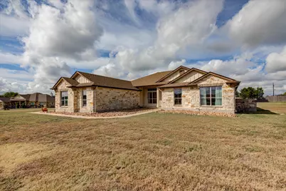 104 S Buckboard, Liberty Hill, TX 78642 - Photo 3