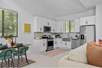 939 E 52nd Street #2, Austin, TX 78751 - Photo 3