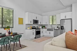 939 E 52nd St, Austin, TX 78751 - Photo 3