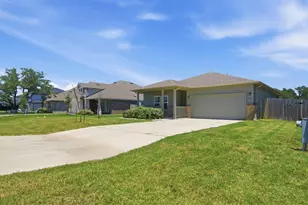513 Lucky Ave, Bertram, TX 78605 - Photo 3