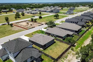 513 Lucky Ave, Bertram, TX 78605 - Photo 35
