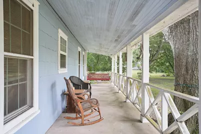 1320 W San Antonio Street, Lockhart, TX 78644 - Photo 3