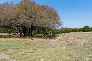 305 Willow Oak Dr, Goldthwaite, TX 76844 - Photo 37