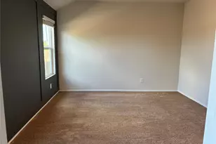 319 Shimmering Cv, San Marcos, TX 78666 - Photo 7