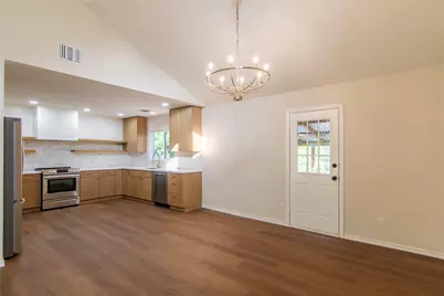 1635 Lakeview Drive, Canyon Lake, TX 78133 - Photo 5