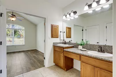 21825 Surrey Lane, Lago Vista, TX 78645 - Photo 19