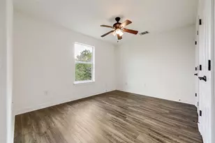 21825 Surrey Ln, Lago Vista, TX 78645 - Photo 29