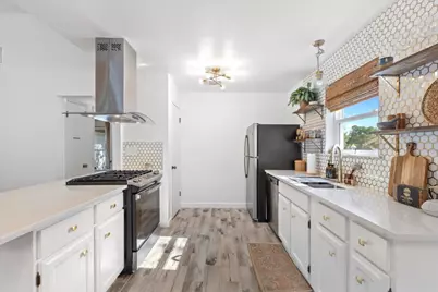 2705 Deeringhill Drive, Austin, TX 78745 - Photo 11