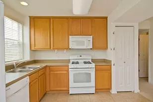 124 Trestle Tree St, San Marcos, TX 78666 - Photo 3