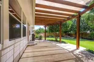 20313 Wayzata Ct, Pflugerville, TX 78660 - Photo 15