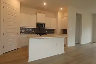 13211 Keefer Dr, Austin, TX 78652 - Photo 3