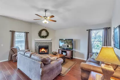 310 Stewart Drive, Hutto, TX 78634 - Photo 5