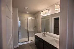 113 Lakeview Ct, Kyle, TX 78640 - Photo 7