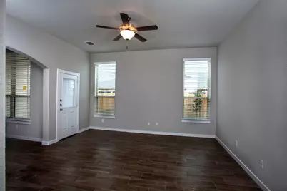 113 Lakeview Court, Kyle, TX 78640 - Photo 3
