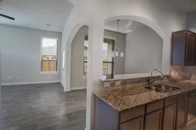 113 Lakeview Court, Kyle, TX 78640 - Photo 5