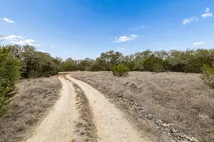 1398 Lazy Forest Forest, New Braunfels, TX 78132 - Photo 23