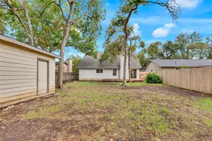 9706 Moorberry St, Austin, TX 78729 - Photo 21