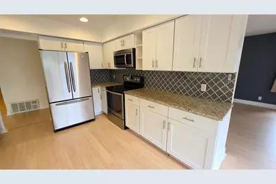 3205 Loyola Lane, Austin, TX 78723 - Photo 5