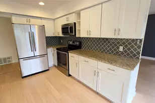 3205 Loyola Ln, Austin, TX 78723 - Photo 5