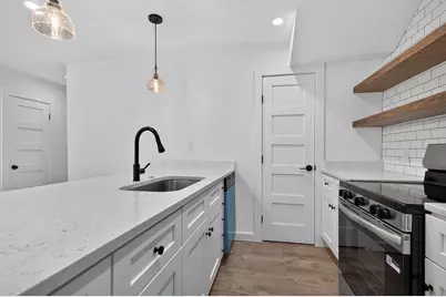 2124 Burton Drive #133, Austin, TX 78741 - Photo 3