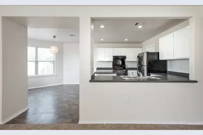 4618 Lyra Circle, Austin, TX 78744 - Photo 9