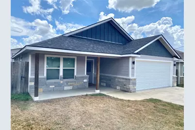 450 S Leon Street, Giddings, TX 78942 - Photo 3