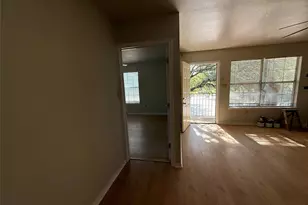 2907 Whisper Oaks Ln, Georgetown, TX 78628 - Photo 9