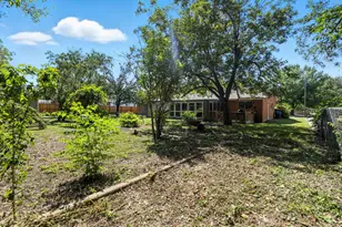 606 E Liberty Ave, Round Rock, TX 78664 - Photo 25