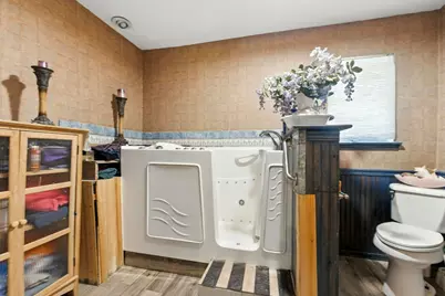 606 E Liberty Avenue, Round Rock, TX 78664 - Photo 13