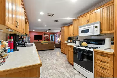 606 E Liberty Avenue, Round Rock, TX 78664 - Photo 9