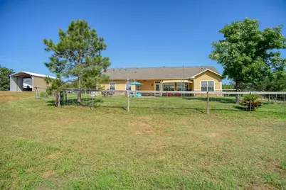 937 Highway 21 E, Bastrop, TX 78602 - Photo 33
