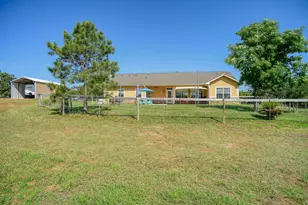 937 Hwy 21 E, Bastrop, TX 78602 - Photo 33