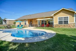 937 Hwy 21 E, Bastrop, TX 78602 - Photo 31