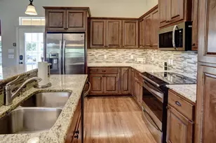 937 Hwy 21 E, Bastrop, TX 78602 - Photo 13