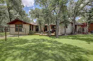 205 E Esparada Dr, Georgetown, TX 78628 - Photo 27