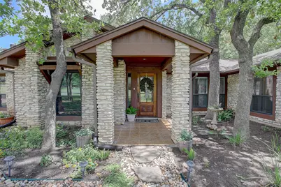 205 E Esparada Drive, Georgetown, TX 78628 - Photo 5