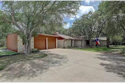 205 E Esparada Drive, Georgetown, TX 78628 - Photo 7