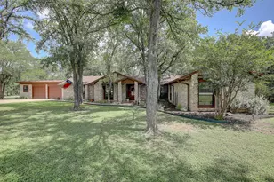 205 E Esparada Dr, Georgetown, TX 78628 - Photo 7