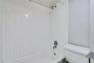 311 E 31st St, Austin, TX 78705 - Photo 19