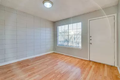 311 E 31st Street #303A, Austin, TX 78705 - Photo 11