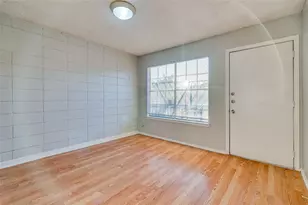 311 E 31st St, Austin, TX 78705 - Photo 11