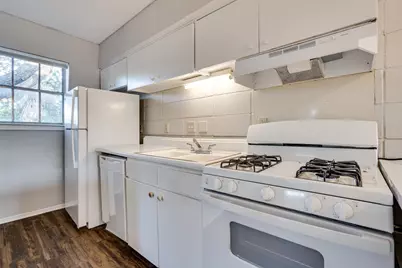 311 E 31st Street #303A, Austin, TX 78705 - Photo 13