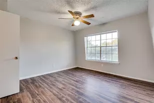 311 E 31st St, Austin, TX 78705 - Photo 21