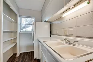 311 E 31st St, Austin, TX 78705 - Photo 15