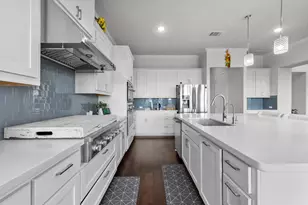 2504 Long Lasso Pass, Leander, TX 78641 - Photo 31