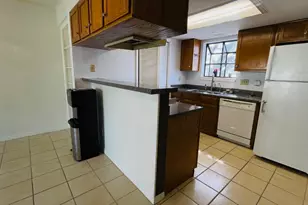 1510 W N Loop Blvd, Austin, TX 78756 - Photo 7